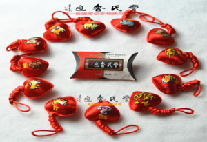 4公分生肖绣花香包